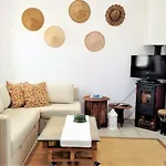 House In Ierissos, Halkidiki Hébergement de vacances *